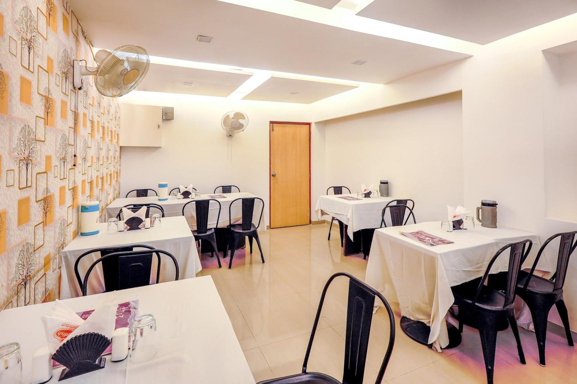 Treebo Rvg Otel Vadodara Dış mekan fotoğraf