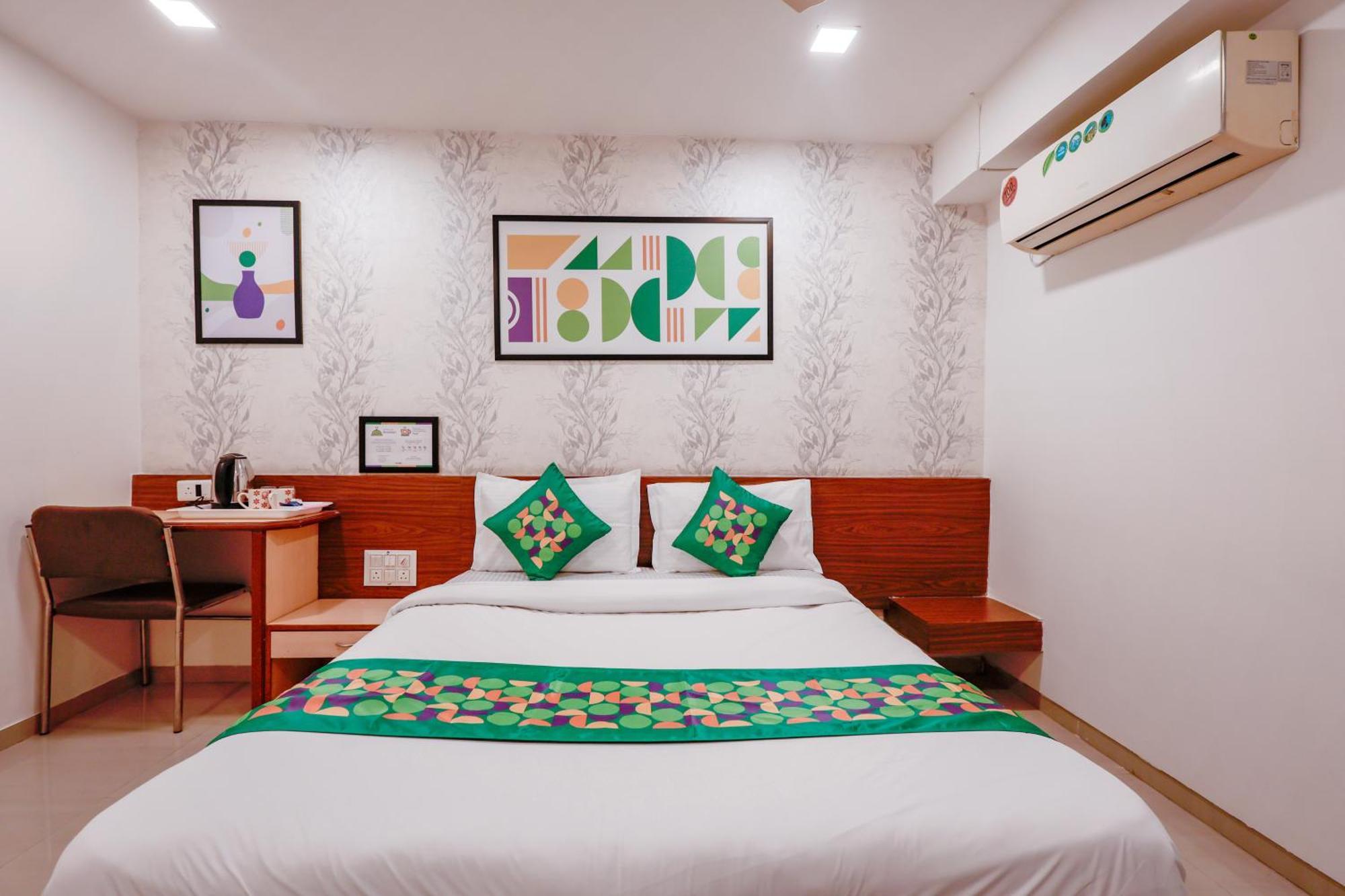 Treebo Rvg Otel Vadodara Dış mekan fotoğraf
